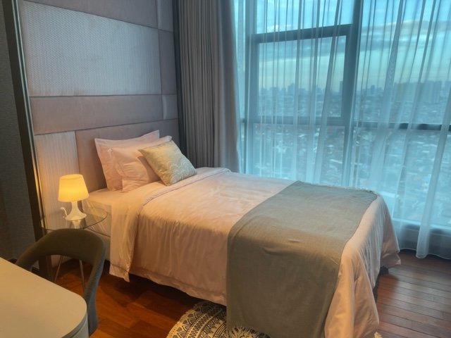 Disewakan apartemen casagrande phase 2 private lift 231qe