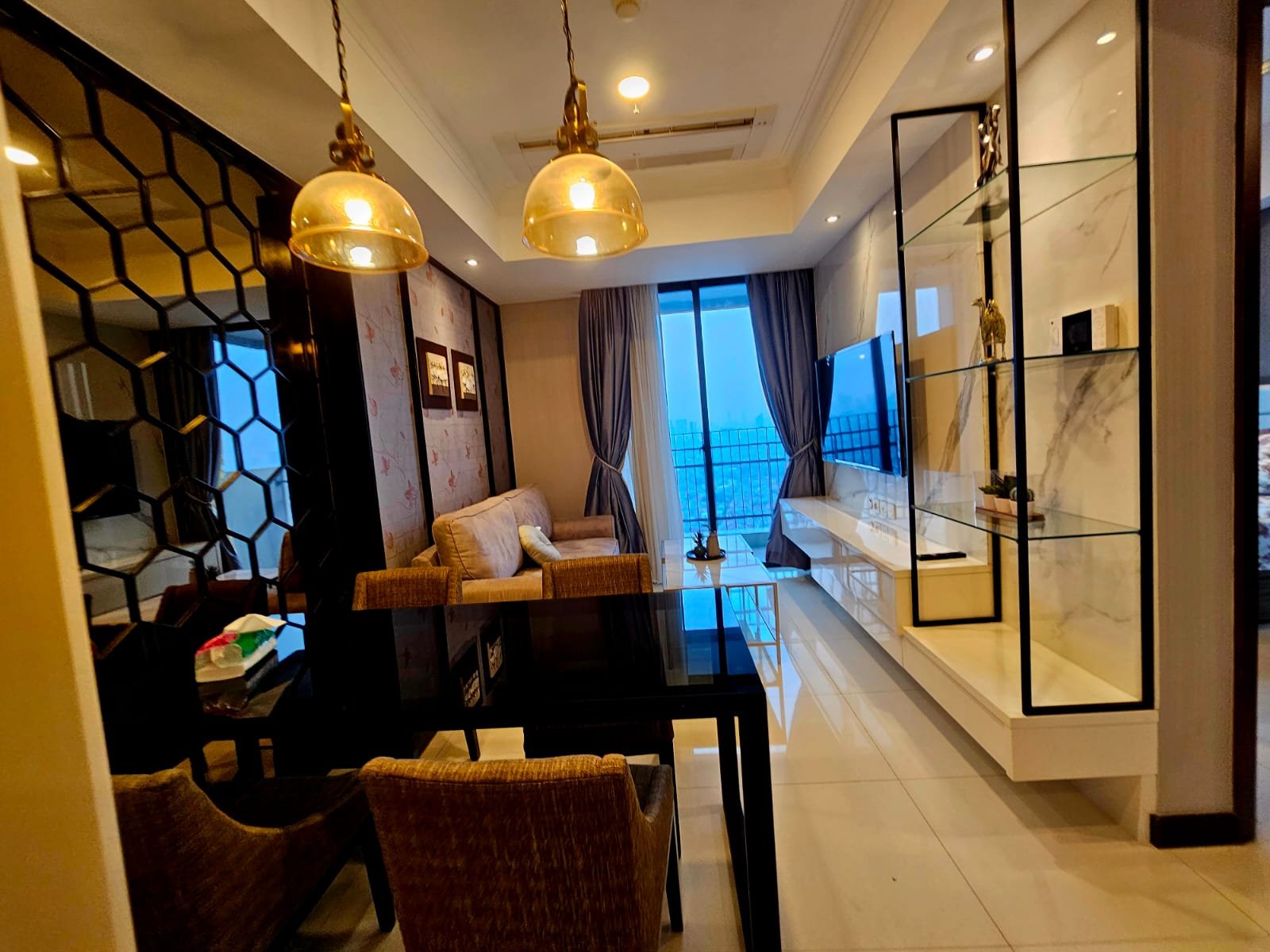 Disewakan 2 kamar apartemen casagrande residence bck5Ra92_Cah