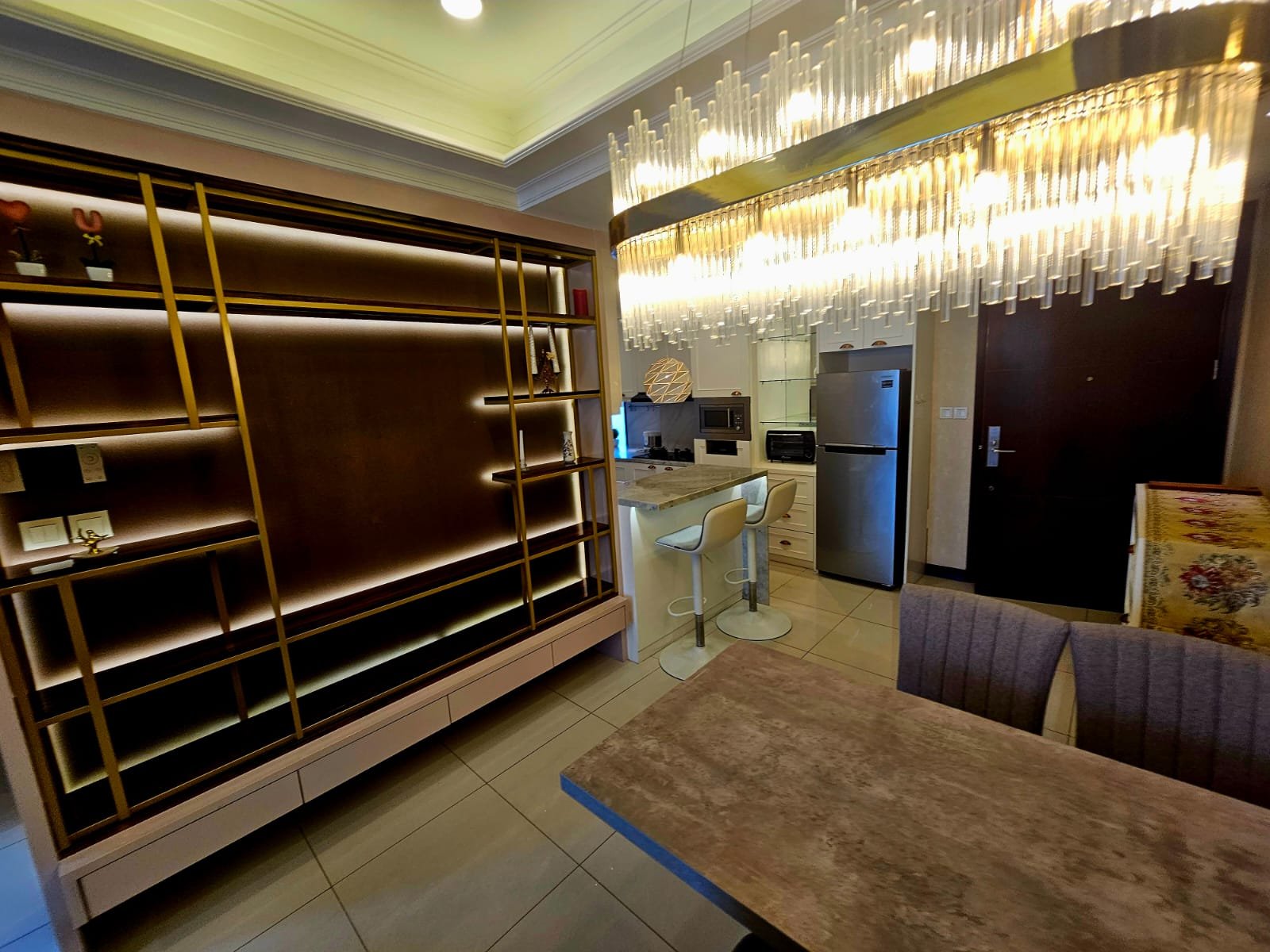 Dijual apartemen 2 kamar casagrande Residence luas 88