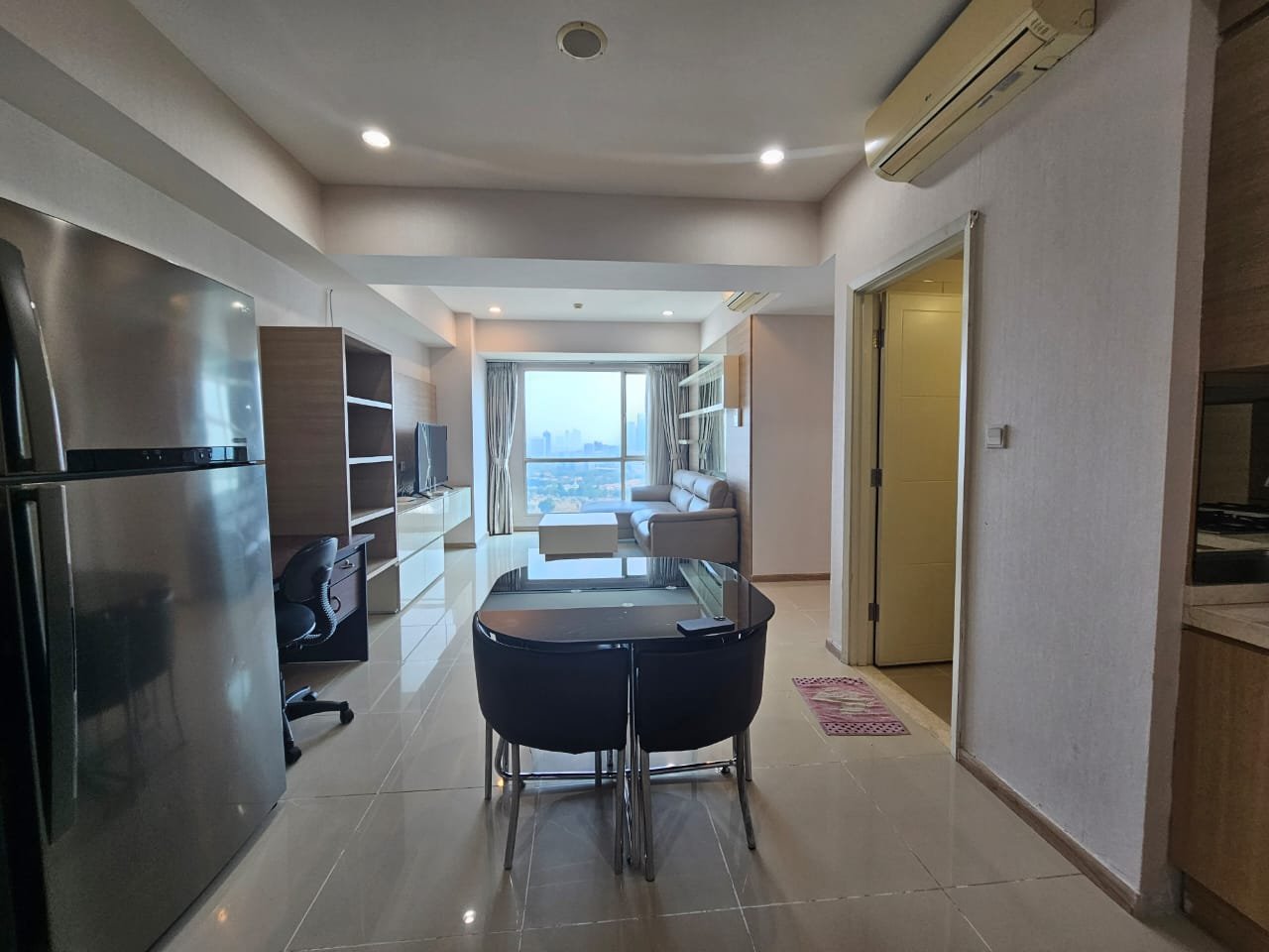 Disewakan 3 kamar apartemen casagrande residence bxk8Ra6a2