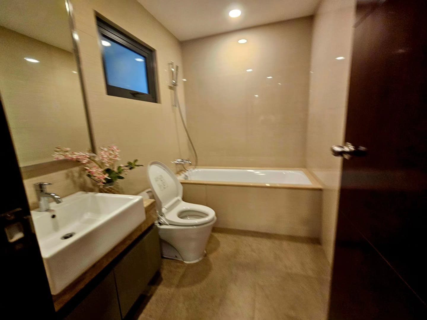 Disewakan 3 br casagrande residence new price 24 juta