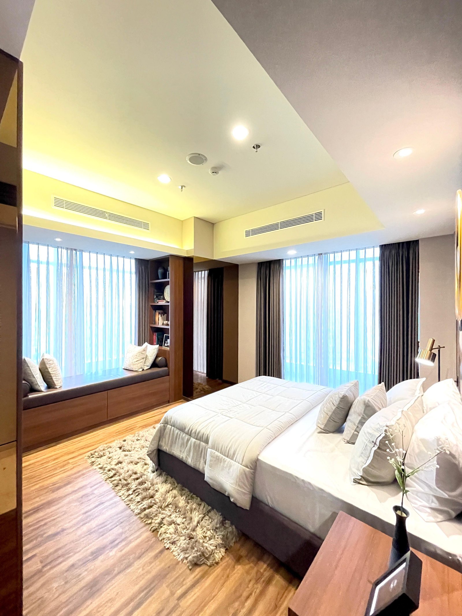 Dijual Apartemen Branz Mega Kuningan 2 BR Fully Furnished Brand New