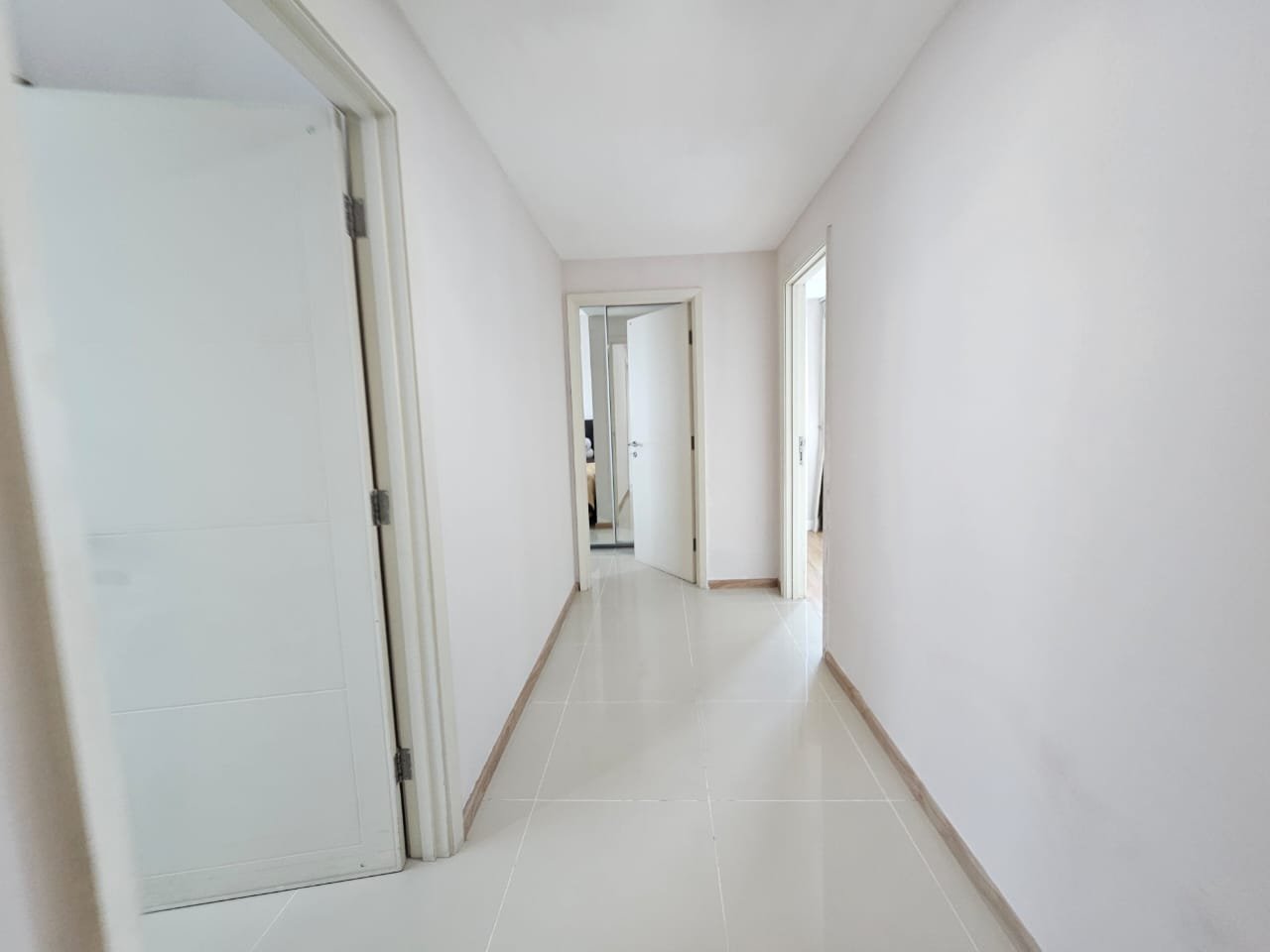 Disewakan 3 kamar apartemen casagrande residence bxk8Ra6a2