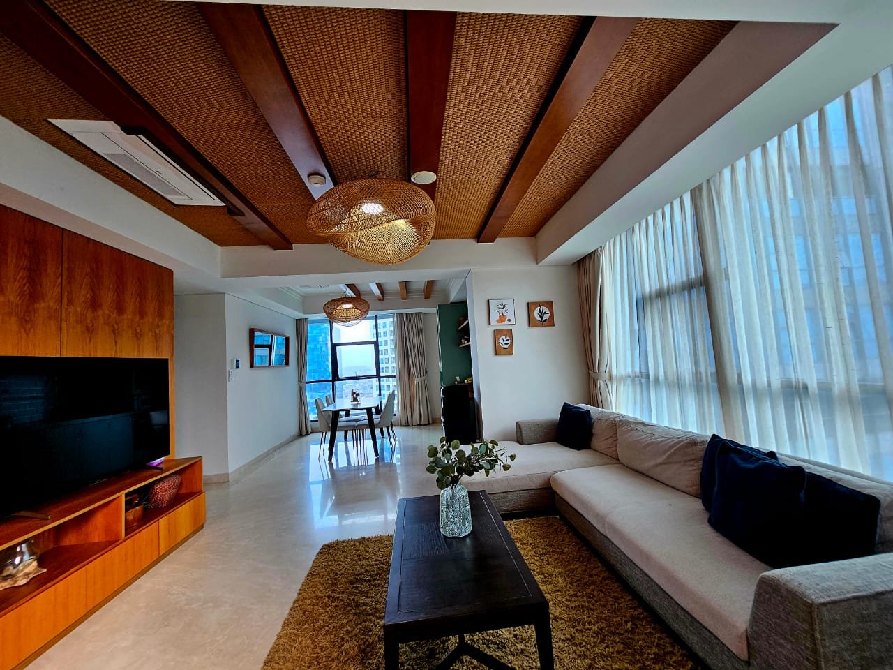 Disewakan 3 kamar private lift apartemen casagrande residence new tower big size