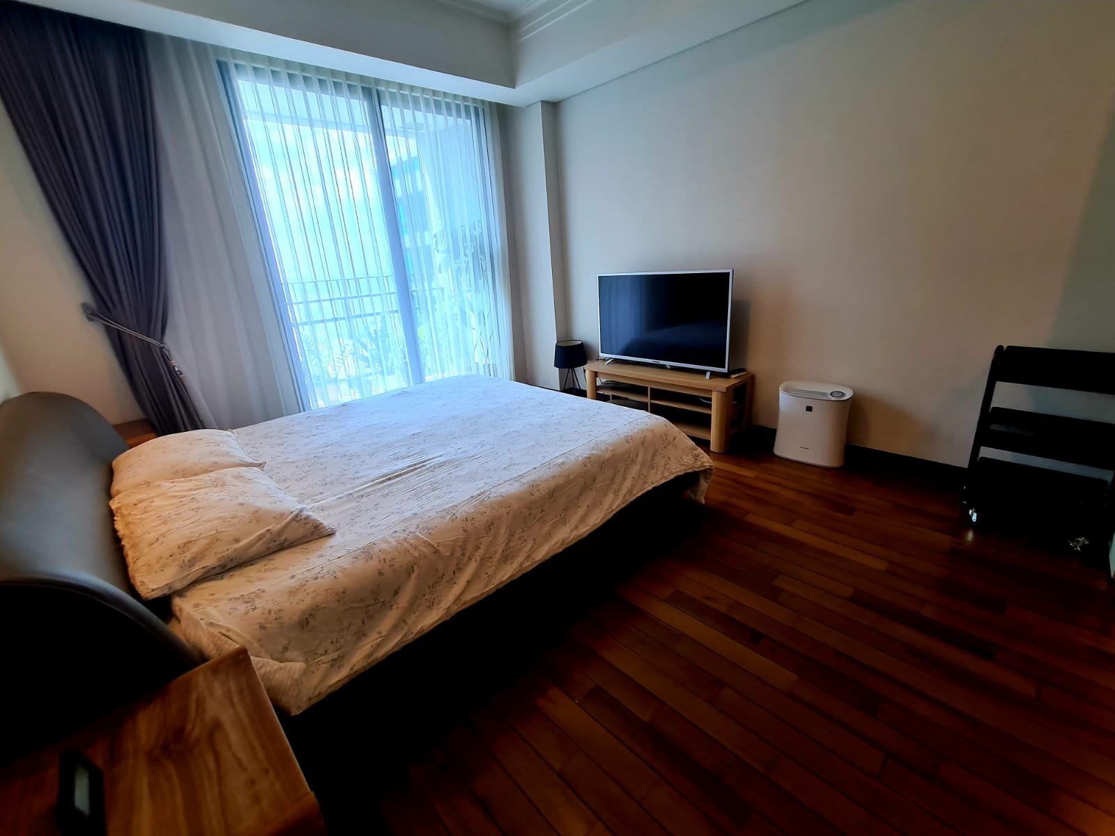 Disewakan 3 kamar apartemen casagrande bck01Raj34BL