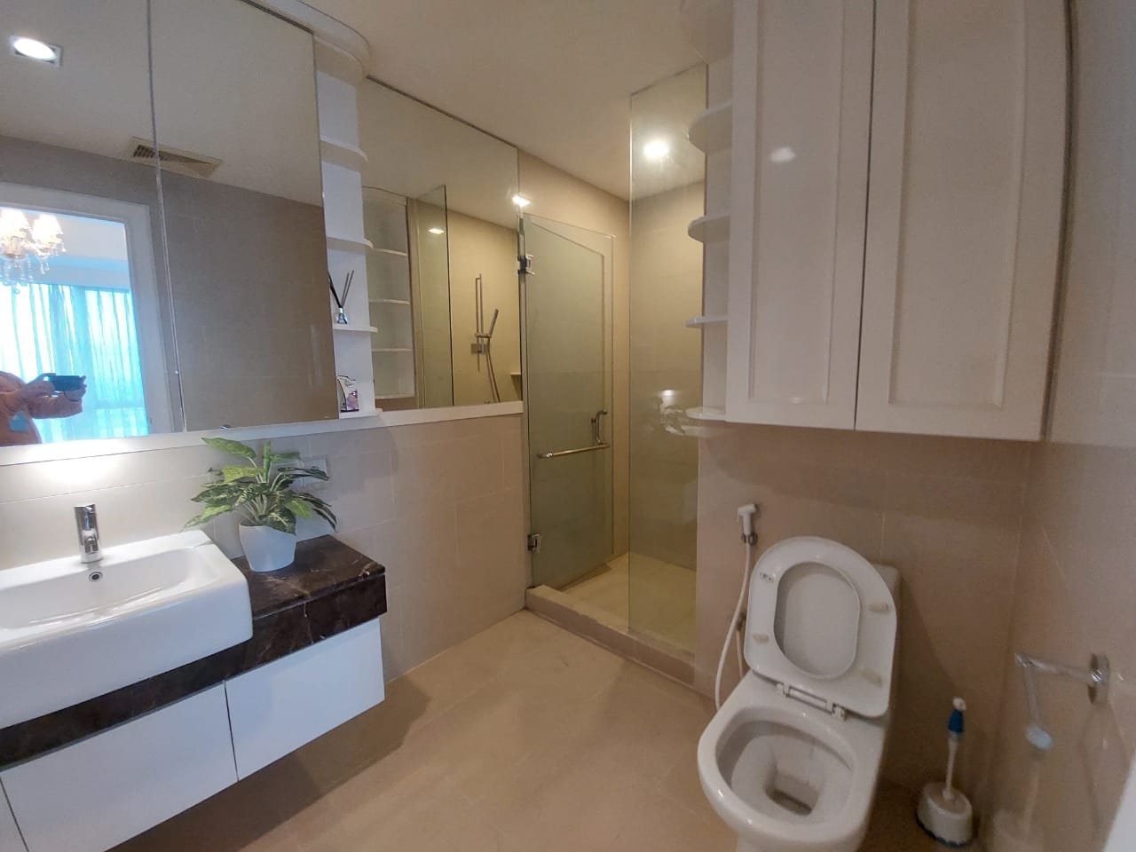 Disewakan apartemen casagrande Residence 3 BR bck6raj81MRg