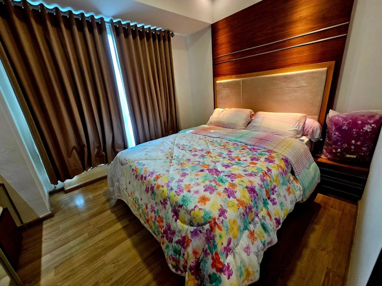 Disewakan 3 kamar private lift apartemen casagrande residence bck2Ra52VL