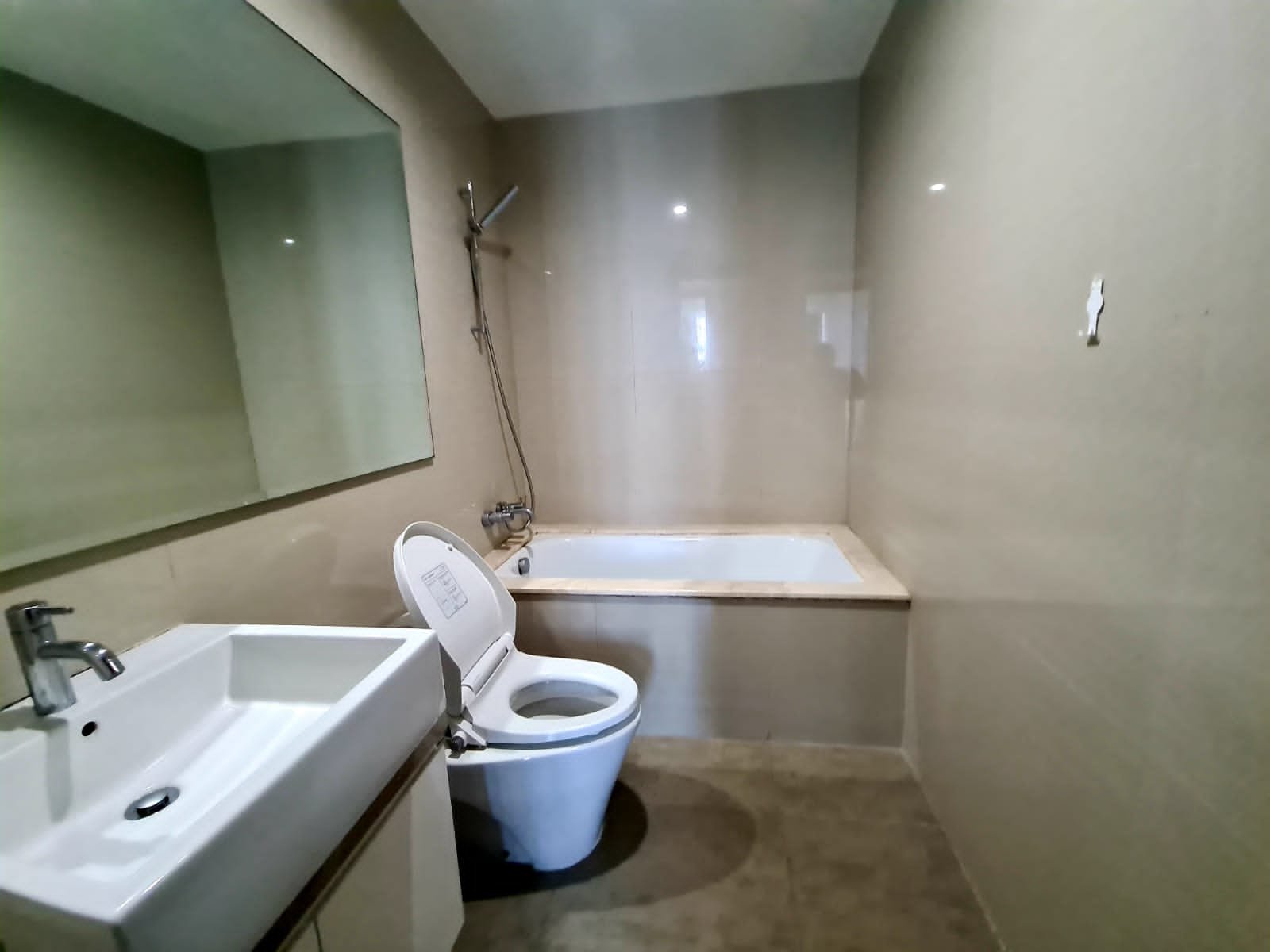 disewakan apartemen casagrande 2 kamar bck5Ra62_CH