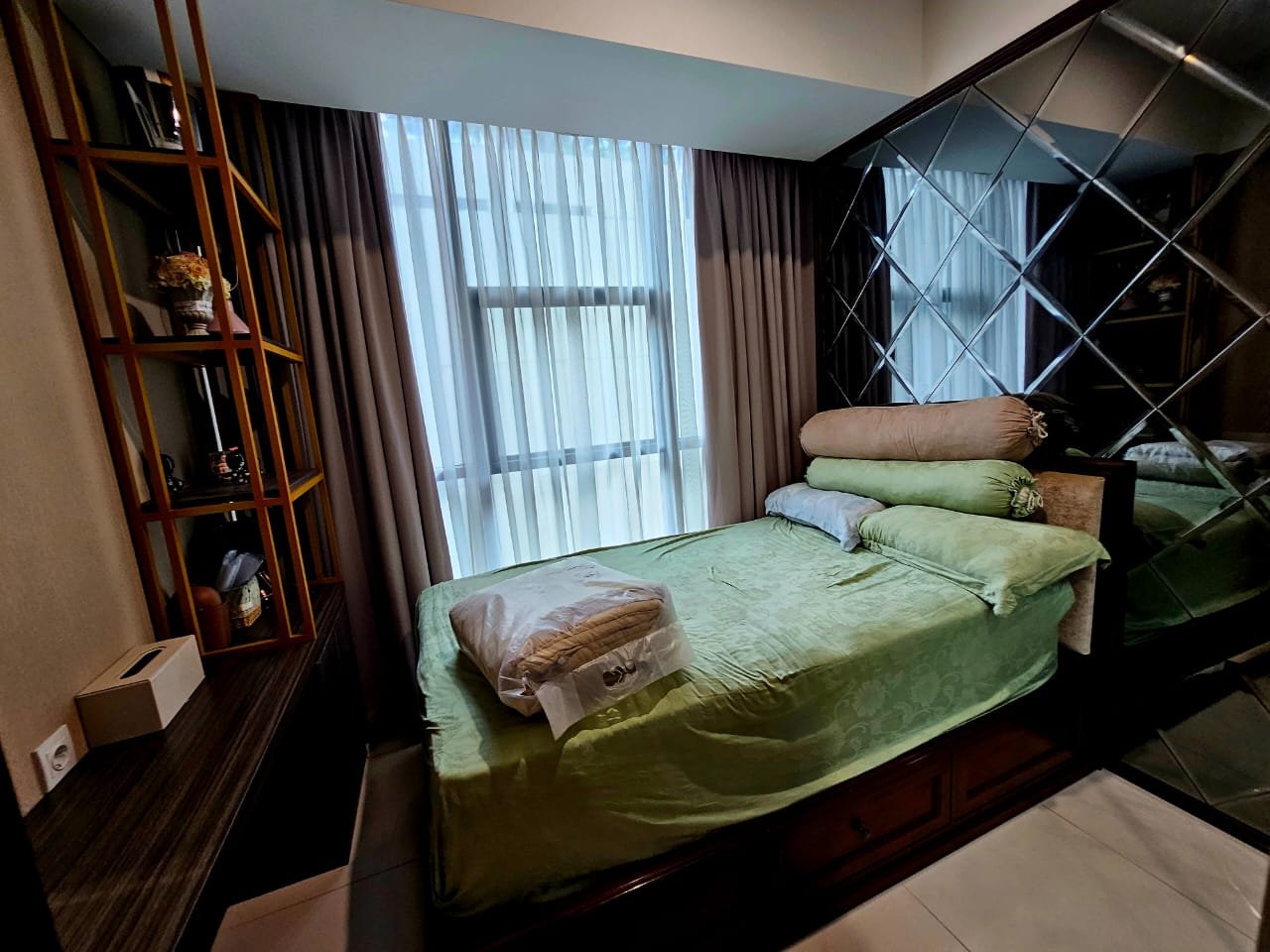 Dijual santai 2 kamar apartemen caaagrande Residence 3,5 milyar